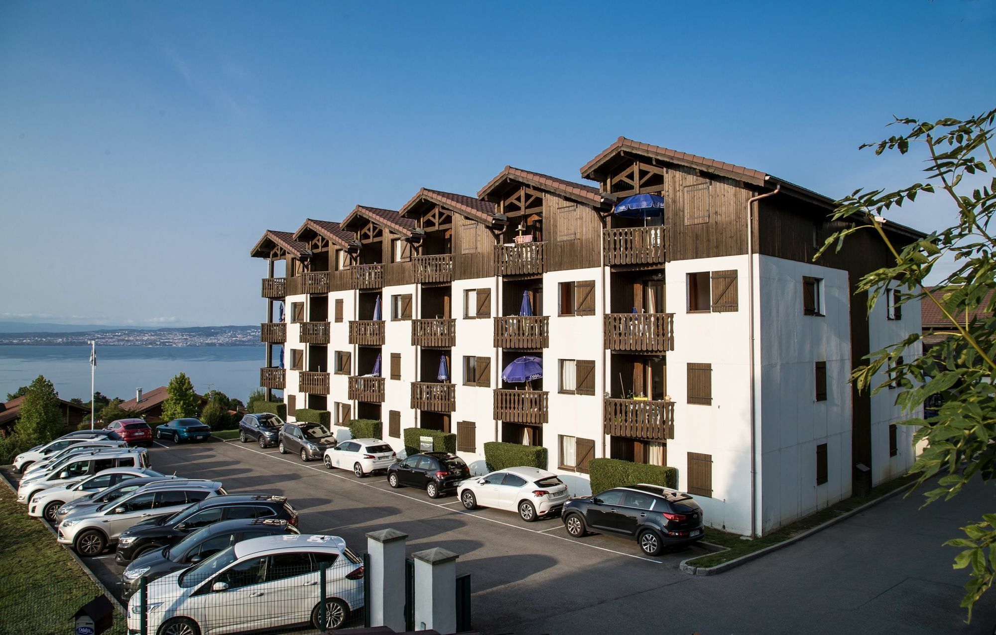 Residence Odalys Les Chalets D'Evian Ngoại thất bức ảnh