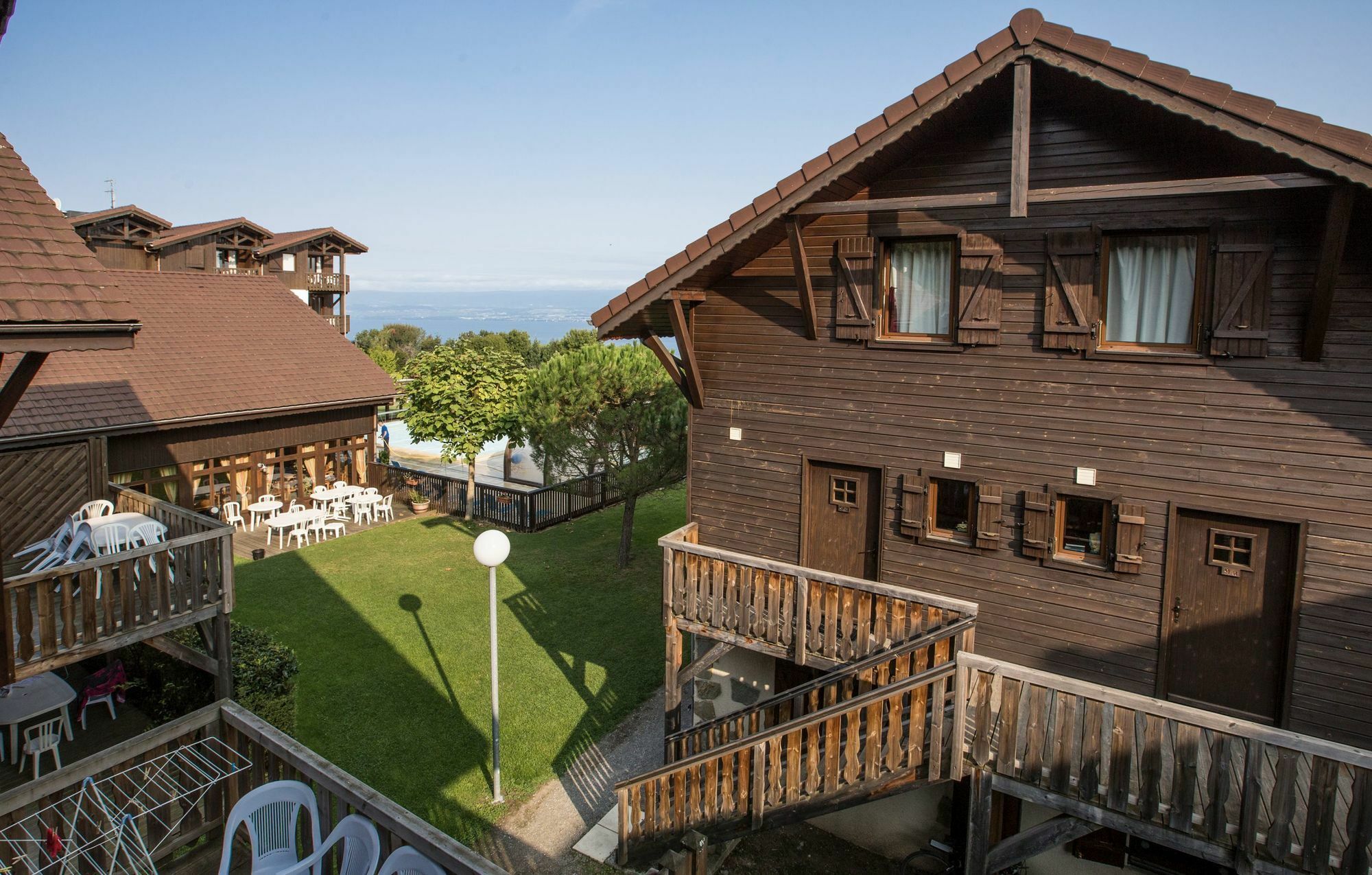 Residence Odalys Les Chalets D'Evian Ngoại thất bức ảnh